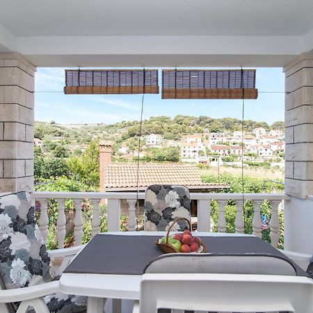 Apartments Mare Postira Extérieur photo