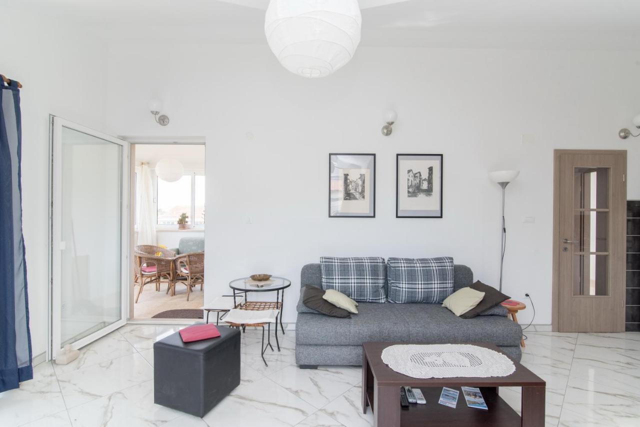 Apartments Mare Postira Extérieur photo