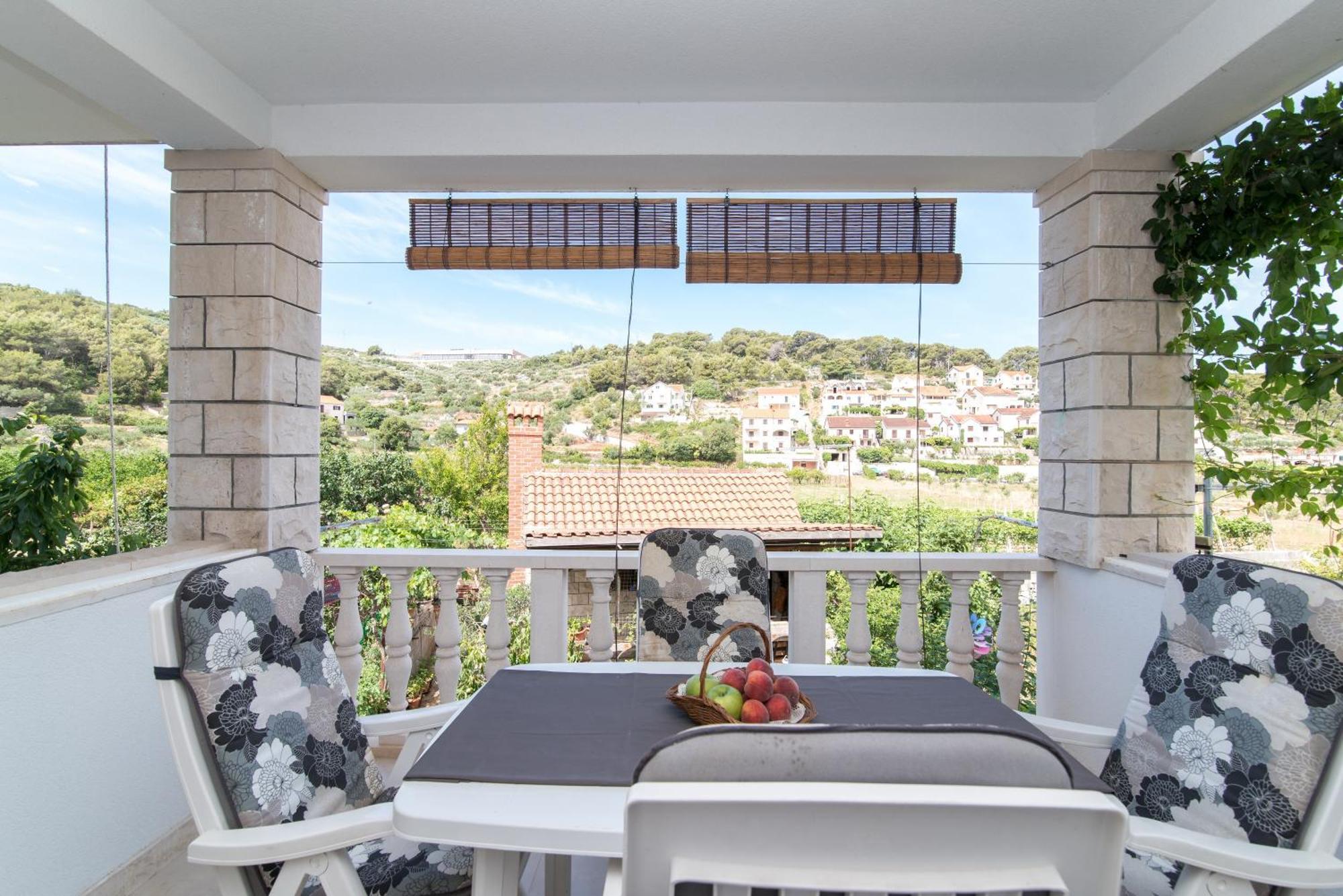 Apartments Mare Postira Extérieur photo