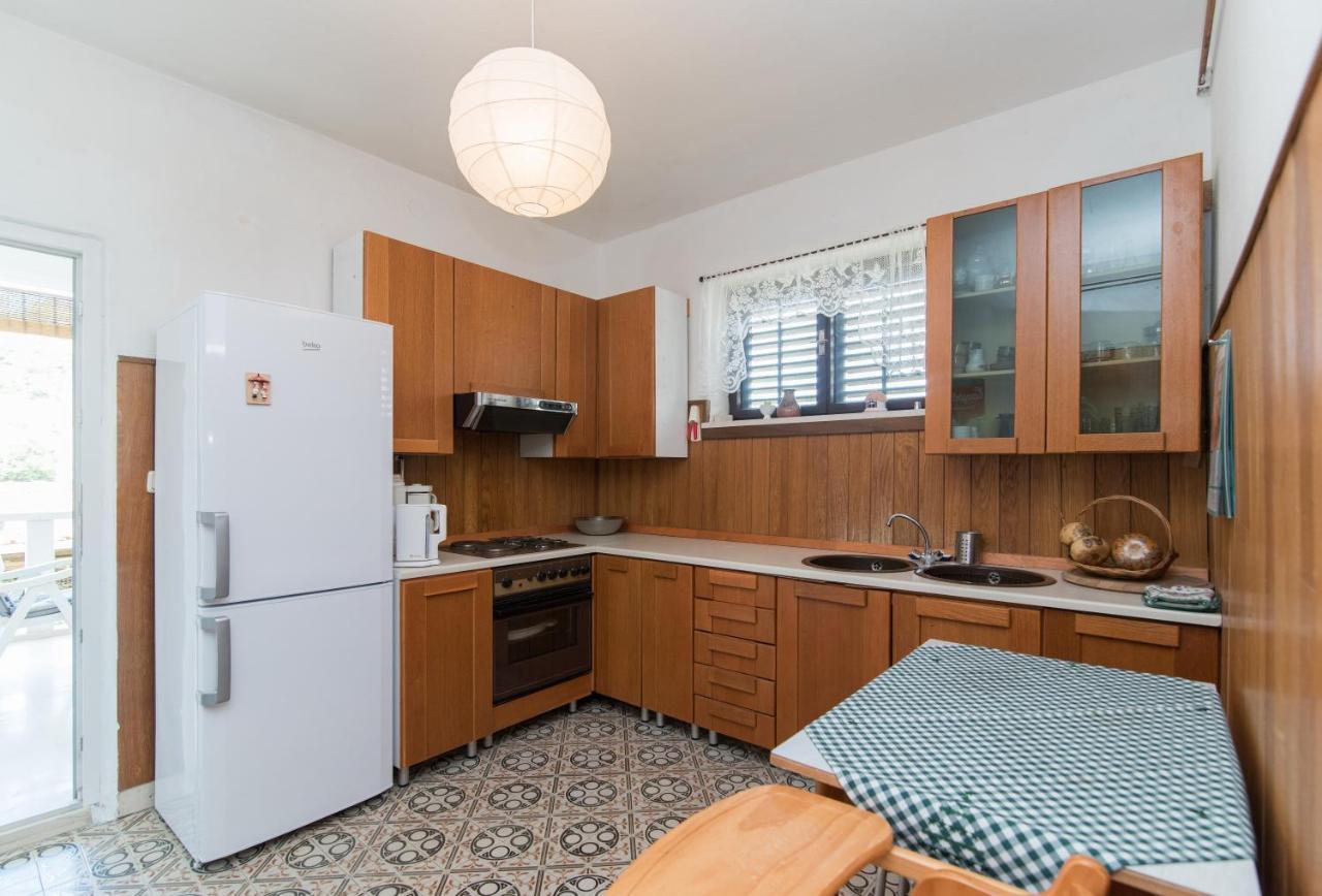 Apartments Mare Postira Extérieur photo